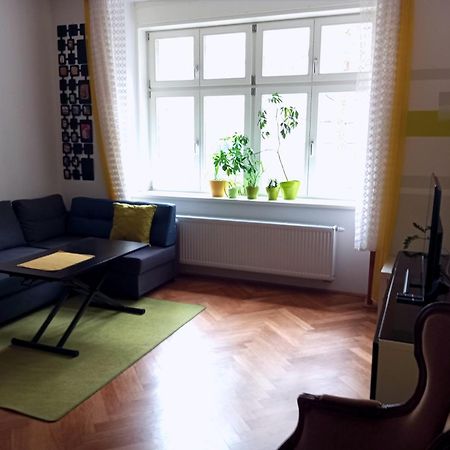Garden Apartment Praga Exterior foto